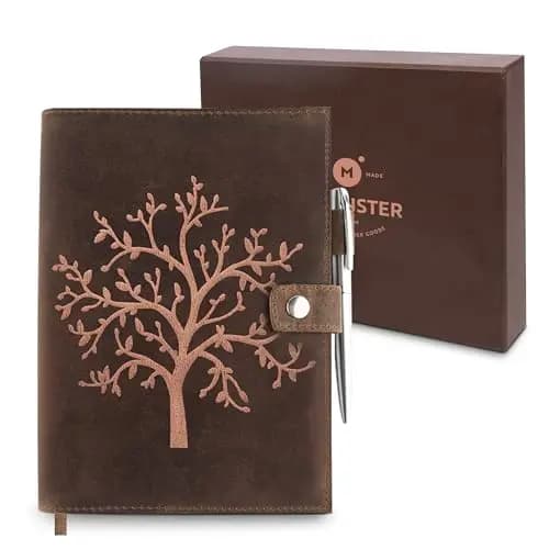 moonster Nachfüllbares Leder Notizbuch, mit Lebensbaum Prägung - Handgefertigtes Skizzenbuch aus Echtem Leder mit Stifthalter, inkl. Liniertem A5 Premium Papier & Stift - Tagebuch für Erwachsene
