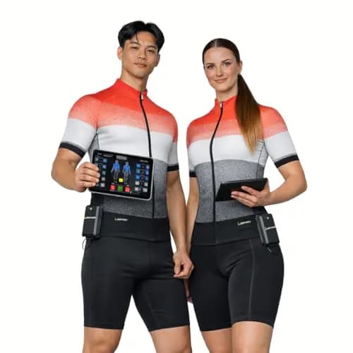 Sicherheitszertifiziertes Premium EMS Komplettsystem für Zuhause - weltweit erstmalig 32 Trocken Pads - incl.Tablet mit Steuerung und Trainingsvideo App - neuen Anzugmaterial – 5 Programme + VIP Mode
