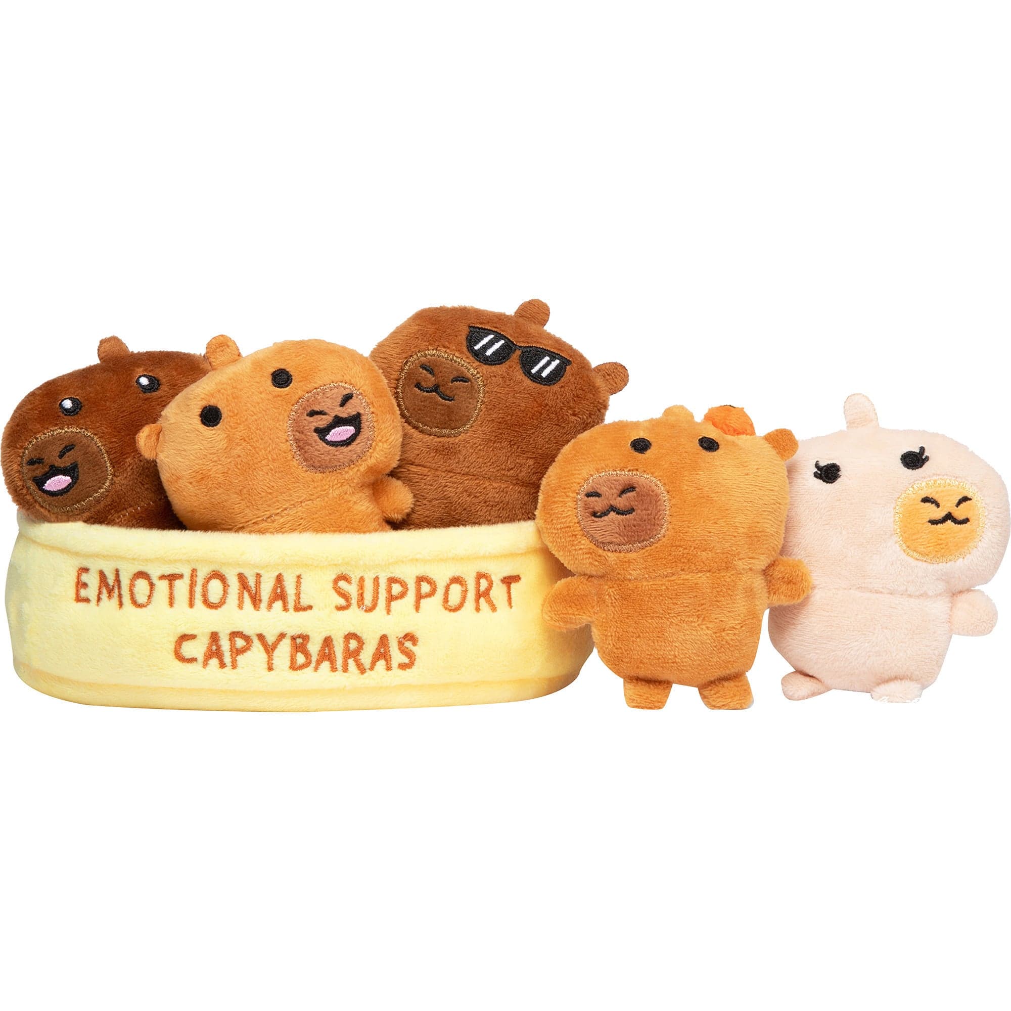 Emotional Support Capybaras, Kuscheltier
