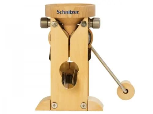 Schnitzer Getreideflocker Campo mit Steinwalzen