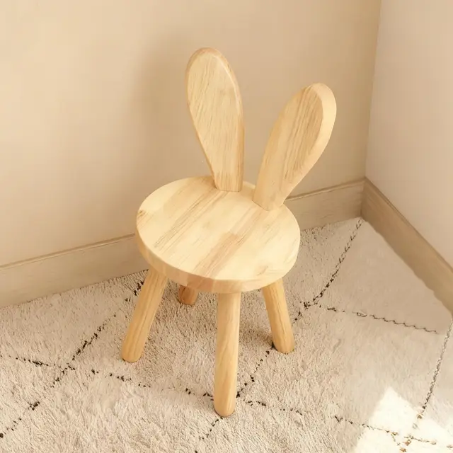 Kinderstuhl Holz, Kinderstuhl ab 3 Jahr Massiv aus Holz, Kinderzimmer Stuhl 45 x 26cm mit Hasenohren Rückenlehne, Kinderhocker für Essen, Lesen und Spielen