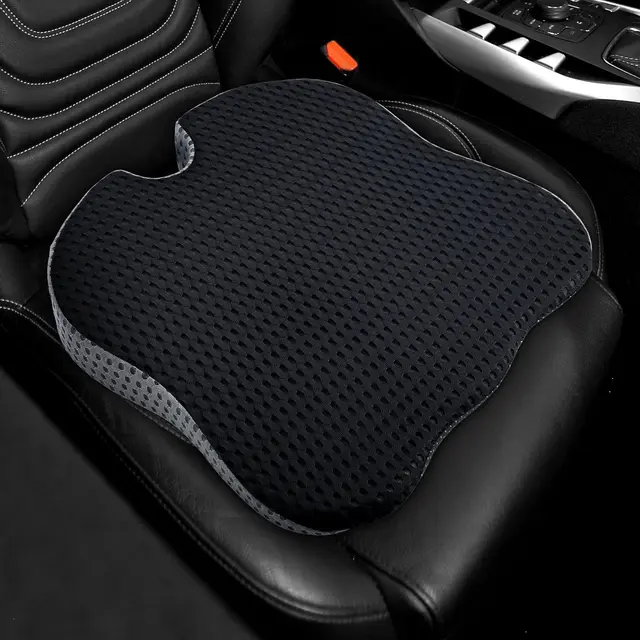 Orthopädisches Autositzkissen mit Memory Foam – Ergonomisches Keilkissen & Sitzerhöhung für Erwachsene – Linderung von Rücken- und Ischiasschmerzen – Atmungsaktiver Mesh-Bezug – Für Auto,LKW,Bürostuhl