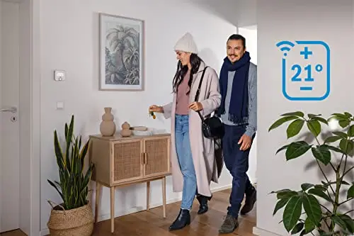 Bosch Smart Home Raumthermostat II für kabelgebundener Heizsysteme, 230 V, kompatibel mit Apple Home, Alexa & Google Home