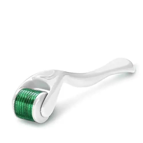 Derma-Roller Microneedling Roller mit 540 Nadeln, Micronadeln Derma Roller 0,5 mm für Gesicht und Körper, effektiv gegen Falten, große Poren, Dehnungsstreifen, Haarverlust, Narben, Hyper-Pigmentierung