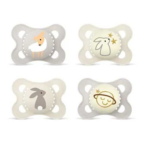 MAM Original Day & Night Matt Schnuller | 0-6 Monate | Schnuller für Neugeborene | 94% Akzeptanz | Babyschnuller beugt Zahnfehlstellungen vor | SkinSoft Silikon | Schaf/Hase | 4 Stück