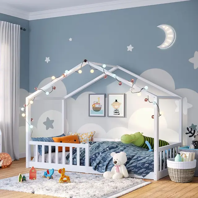 Bellabino Bia Kinderbett 90x200 cm – Bodenbett mit Rausfallschutz & Lattenrost – Hausbett aus Massivholz Kiefer – Montessori Kinder Bett in Weiß für Jungen und Mädchen