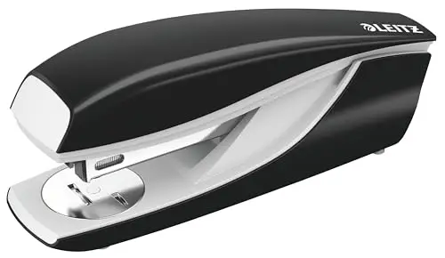 Leitz Büroheftgerät für 30 Blatt, Tacker aus Metall mit Kunststoffelementen, Inkl. 200 Heftklammern, NeXXt Serie, Schwarz, 55020095